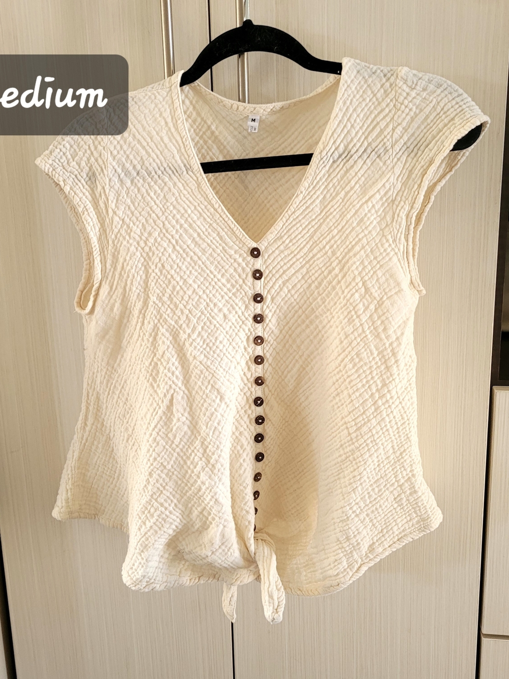Cream Button-Front Textured V-Neck Tie-Hem Top